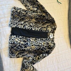 Cute faux leopard crop jacket